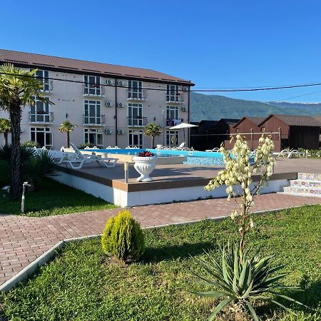 Hotel Askar Alakhadze Bagian luar foto