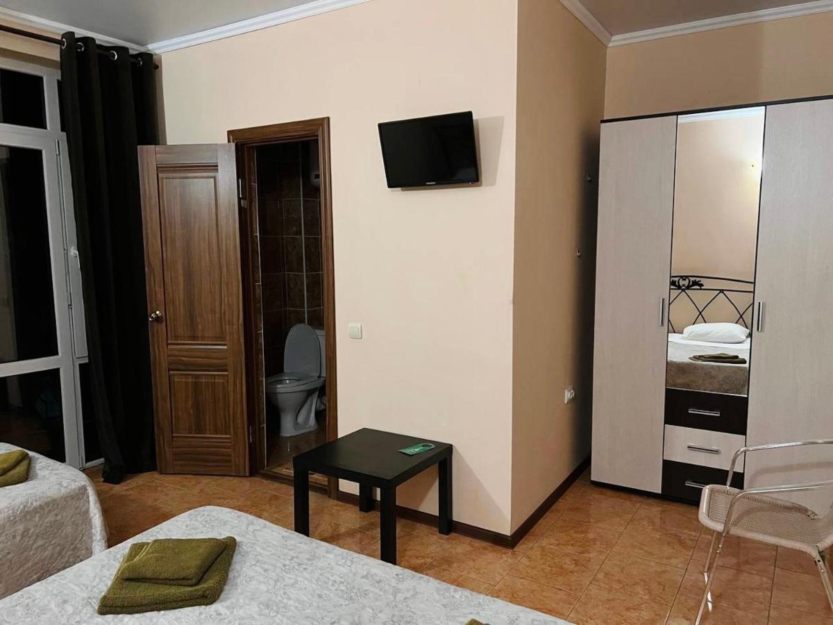 Hotel Askar Alakhadze Bagian luar foto