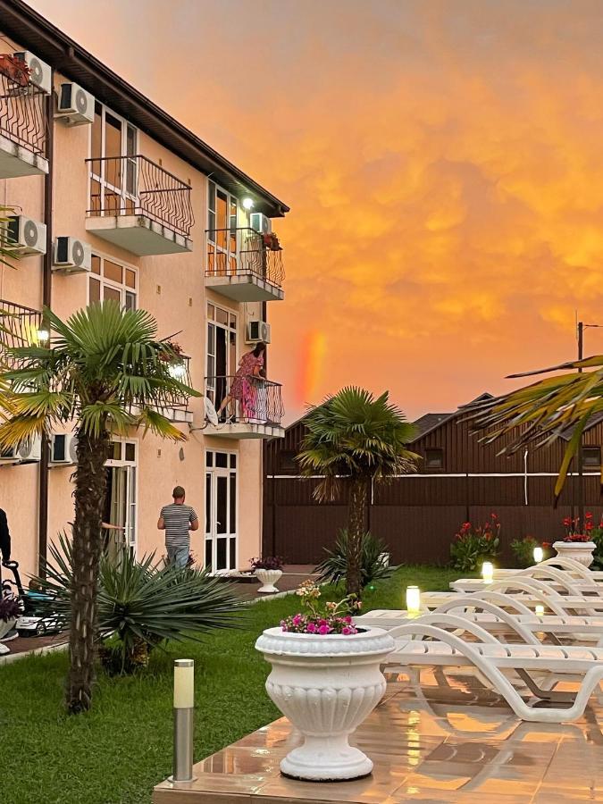 Hotel Askar Alakhadze Bagian luar foto