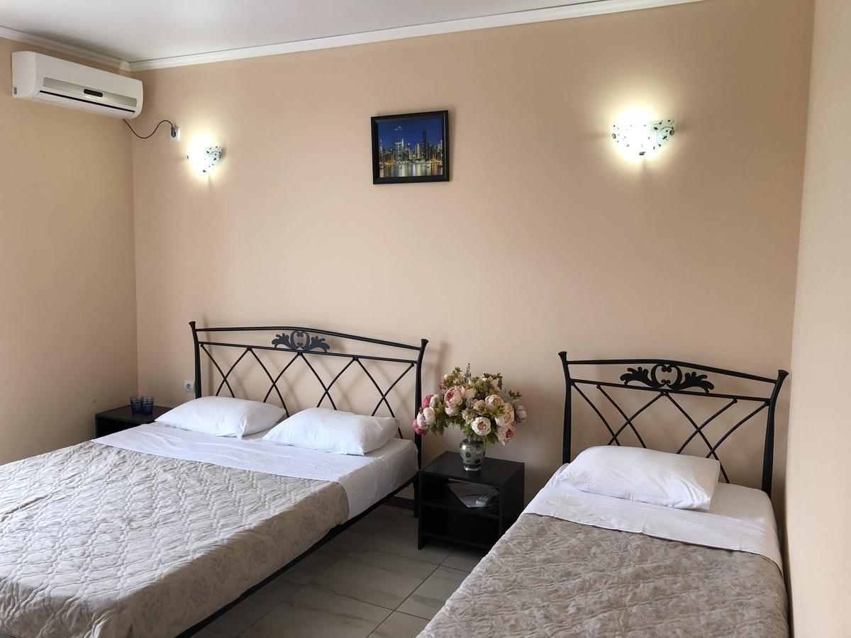 Hotel Askar Alakhadze Bagian luar foto